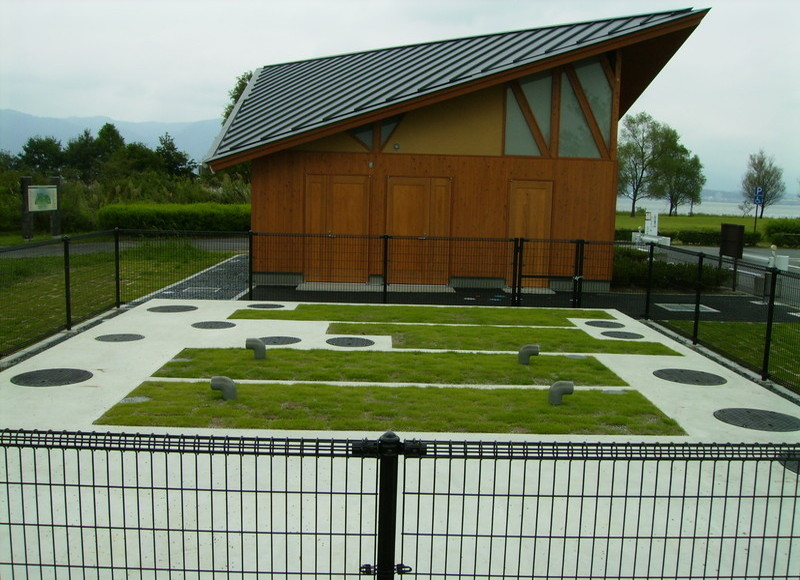 滋賀県　草津市（湖岸緑地公園/トイレ）